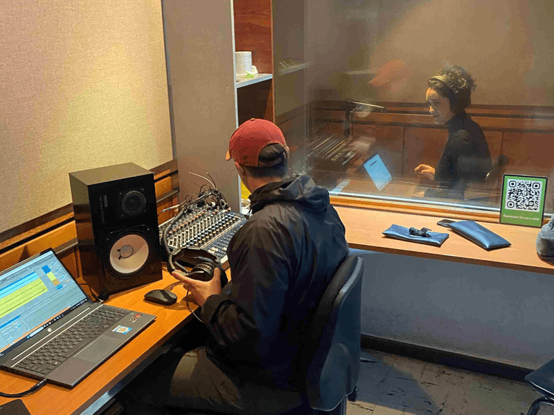 Prueba sonora en cabina acondicionada