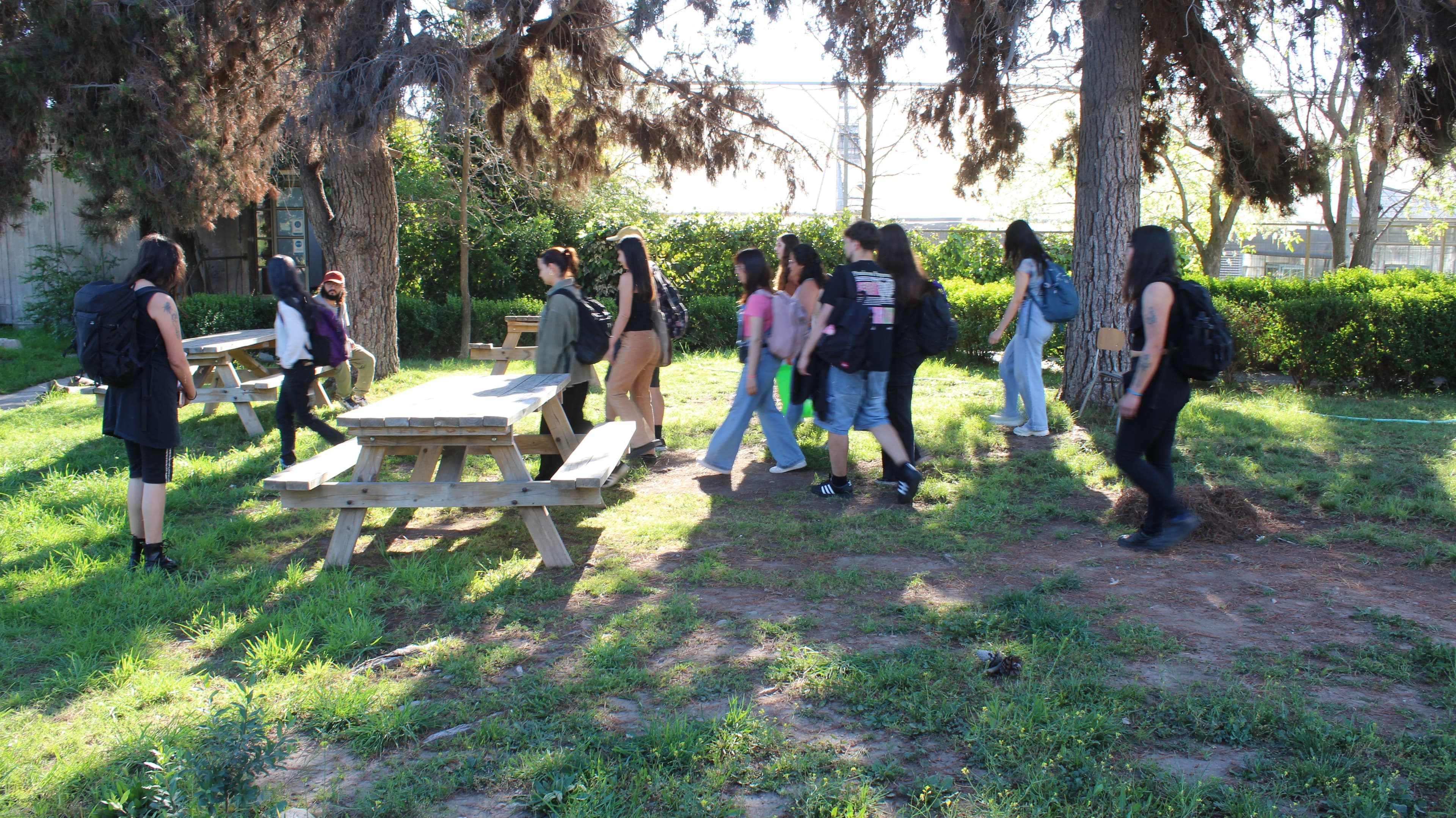 ChucaoLab imparte clase en el curso “Arte y Cambio Social” en el Campus Antumapu